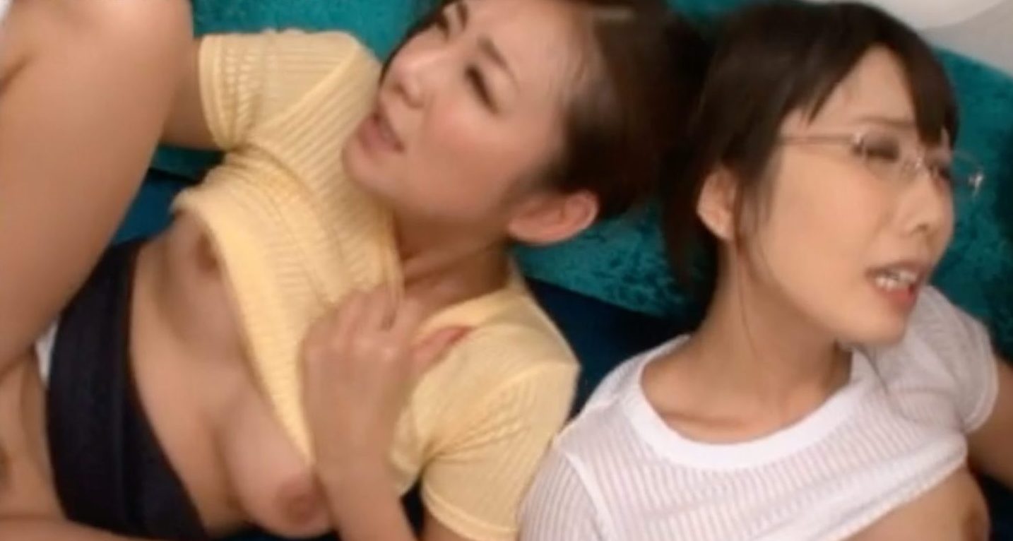 【逆レイプ×淫乱痴女】巨乳ビッチ達に逆レイプされるM男君！寸止めテクに悶絶しながら射精管理されちゃう！