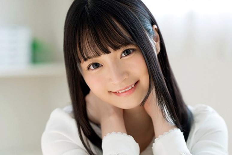【清宮すず】ぴちぴち18歳がAVデビュー！ガチで可愛すぎる美少女のふんわりおっぱいにチ◯ポ挟み込みww