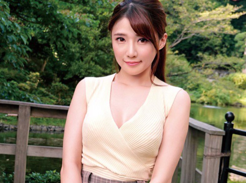 【ナンパ×巨乳女子大生】高学歴女子は性にも興味津々♪絶品巨乳でパイズリして荒業習得！