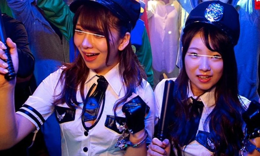 【コスプレ×犯され美女】巨乳美女二人組をガチレイプ！美巨乳揉みクチャにされてオマンコに生ピス挿入！