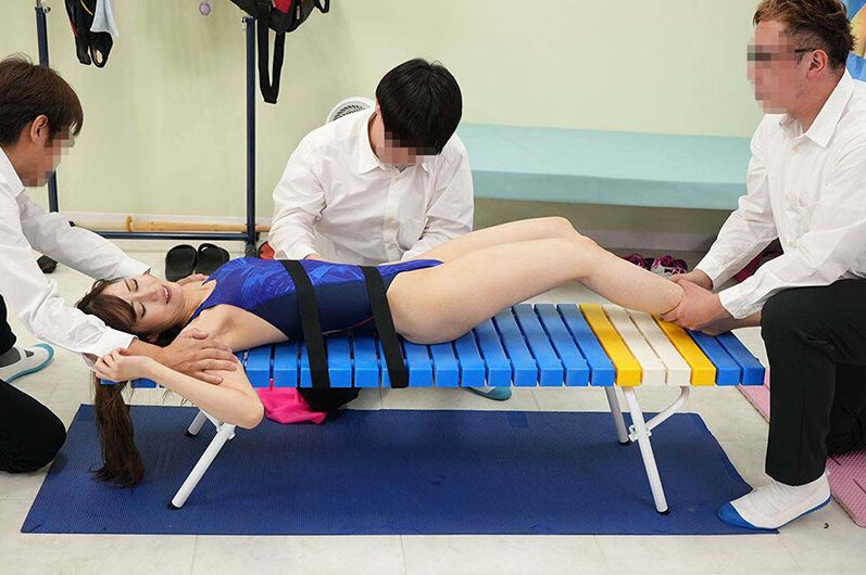 『やめてくださいぃぃ！！』美人すぎる水泳部顧問が逆恨みでセックス地獄へ…汚チ◯ポ強制イマラでフリー肉便器にされる美女w