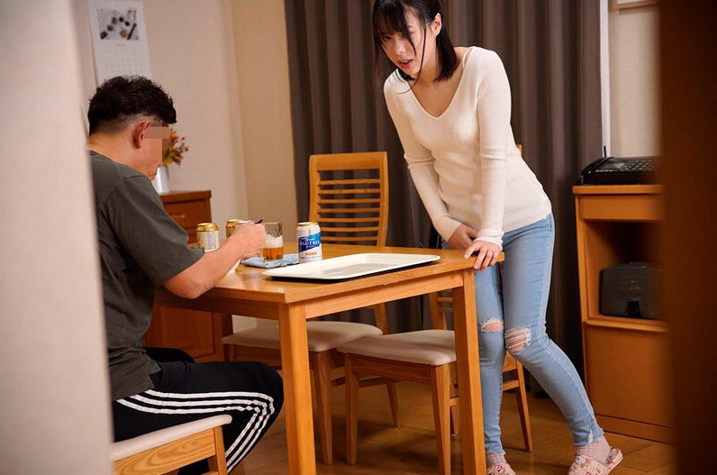 『どうしているの？』欲求不満な人妻の家に浮気相手の男が訪問！ローターを装着させ声が聞こえてバレないようにイカし続けるwww