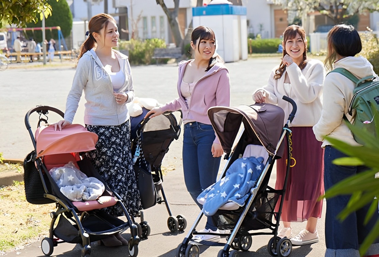 【MM号】赤ちゃん連れの美人奥様に鬼畜ファックwwご無沙汰マ◯コを爆濡れさせ連続痙攣イキww