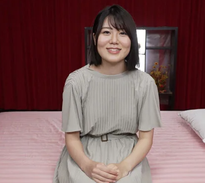【久遠エマ×初撮り】精子な顔して中身淫乱のお姉さんがエロ顔晒して濃厚ジュボフェラで肉棒堪能！