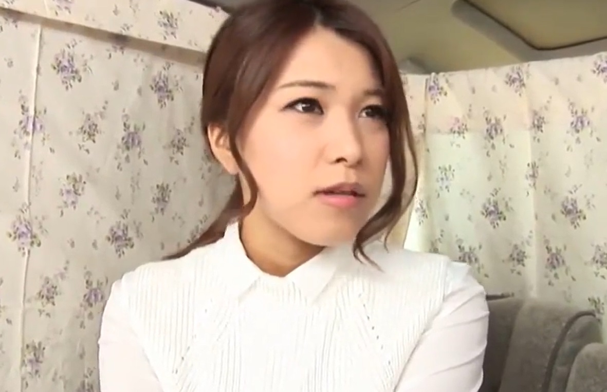 【美人奥さん×バイブオナニー】欲求不満な人妻が他人の前で玩具エッチ披露してそのままハメちゃう！