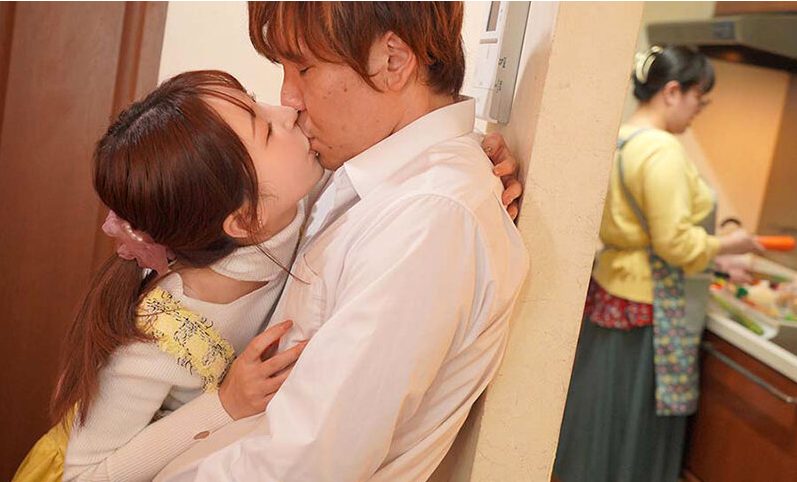 『ぼくちゃんがエッチな声を出さなければ大丈夫でちゅよー♡』美人なお姉ちゃんが近くに母親がいるにもかかわらず弄んでくるwww