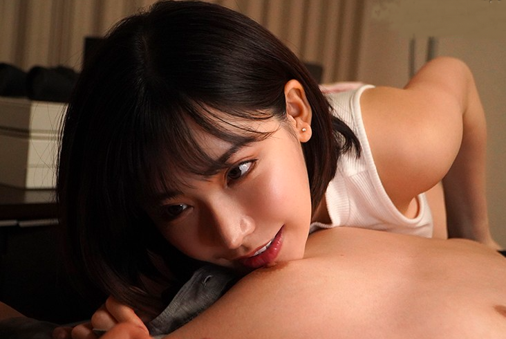 【深田えいみ×濃厚フェラ】他人棒を咥え込み舌を絡める人妻！『気持ちいいの止まらない…♡』もう発射寸前にｗ