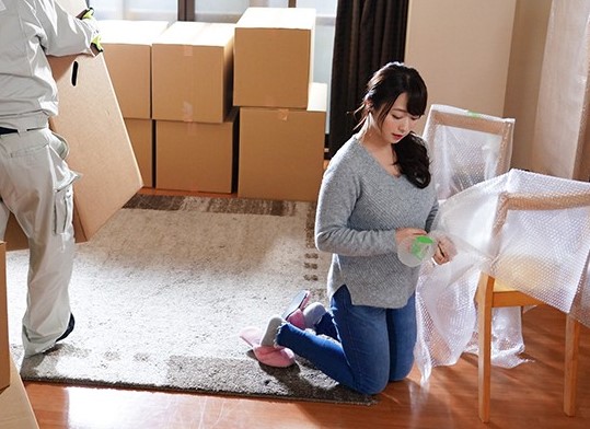 旦那チ◯ポに飽きた清楚系ムチムチ人妻が大欲情ww大好きな肉棒を咥えただけで感じちゃう大変態様ww