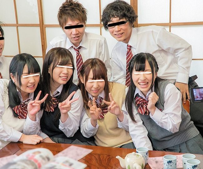 修学旅行で同級生の馬鹿マ◯コ達を酔いつぶしセックスwwおチ◯ポに下から突かれアンアン喘ぐドマゾ女達ww