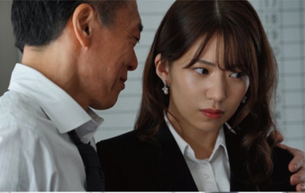 『もうだめぇ…』夫の仕事のミスの代わりにカラダを捧げる献身的奥様ww容赦なしのチ◯ポ挿入責めに全身性感帯化ww