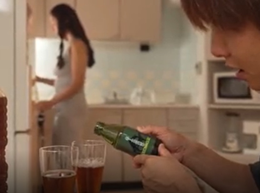 【熟女】『何これぇ…♡♡』エロすぎる義母に秘密で媚薬を飲ませてみた結果ww信じられない程興奮し始めるスレンダーおばさんww