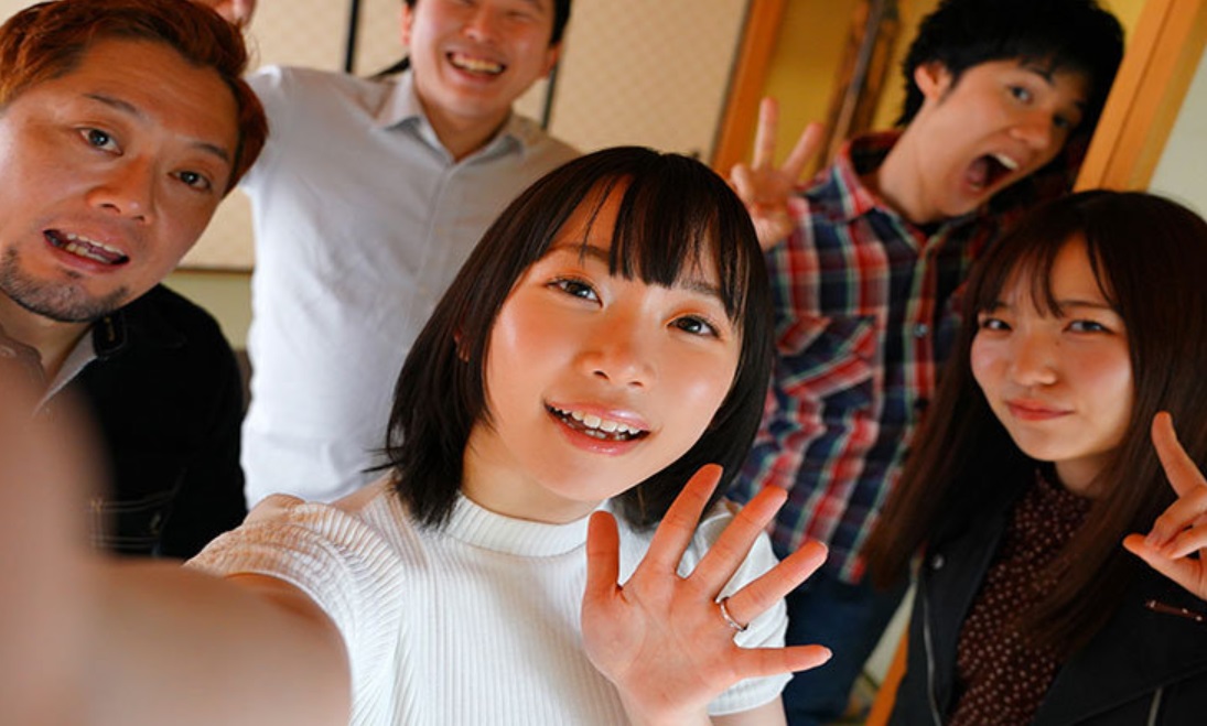【人妻NTR×架乃ゆら】旅行先で他人棒に抱かれる妻！『ほらイケっ♡』背徳の快感に溺れる人妻ｗ