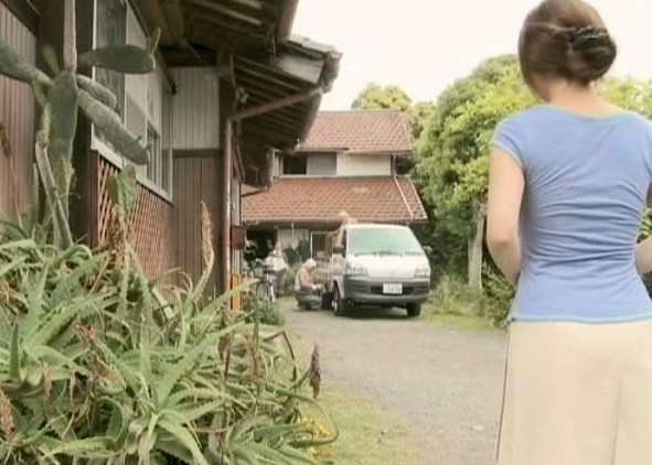 新妻のイヤラしいカラダに理性大崩壊ww無理やり華奢な体をおさえつけ強制メス堕ち生挿入へww