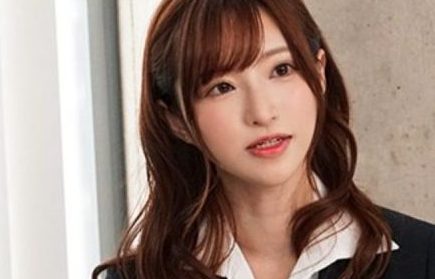 【天使もえ】馬鹿にしていた童貞部下は絶倫チ◯ポでした…強気なのも一変即快楽堕ちさせられる美人OLww