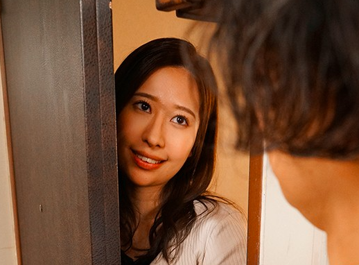 【春明潤×手コキプレイ】お返しの手マンに『やだ…止まらない♡』顔面騎乗で感じまくる人妻ｗ