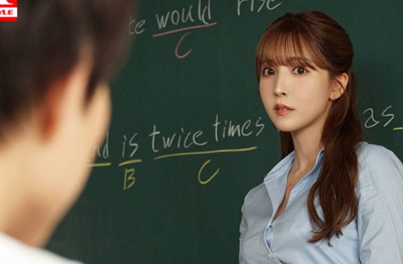 【三上悠亜】衝動が抑えきれず生徒のチ◯ポでイキまくる変態女ww奥をガンガン突かれ失神直前のガチイキww