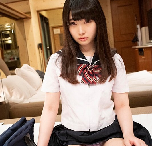【パパ活×女子高生】真面目そうな美少女がおっさんチンポをしゃぶると淫乱な顔して痴女攻め！