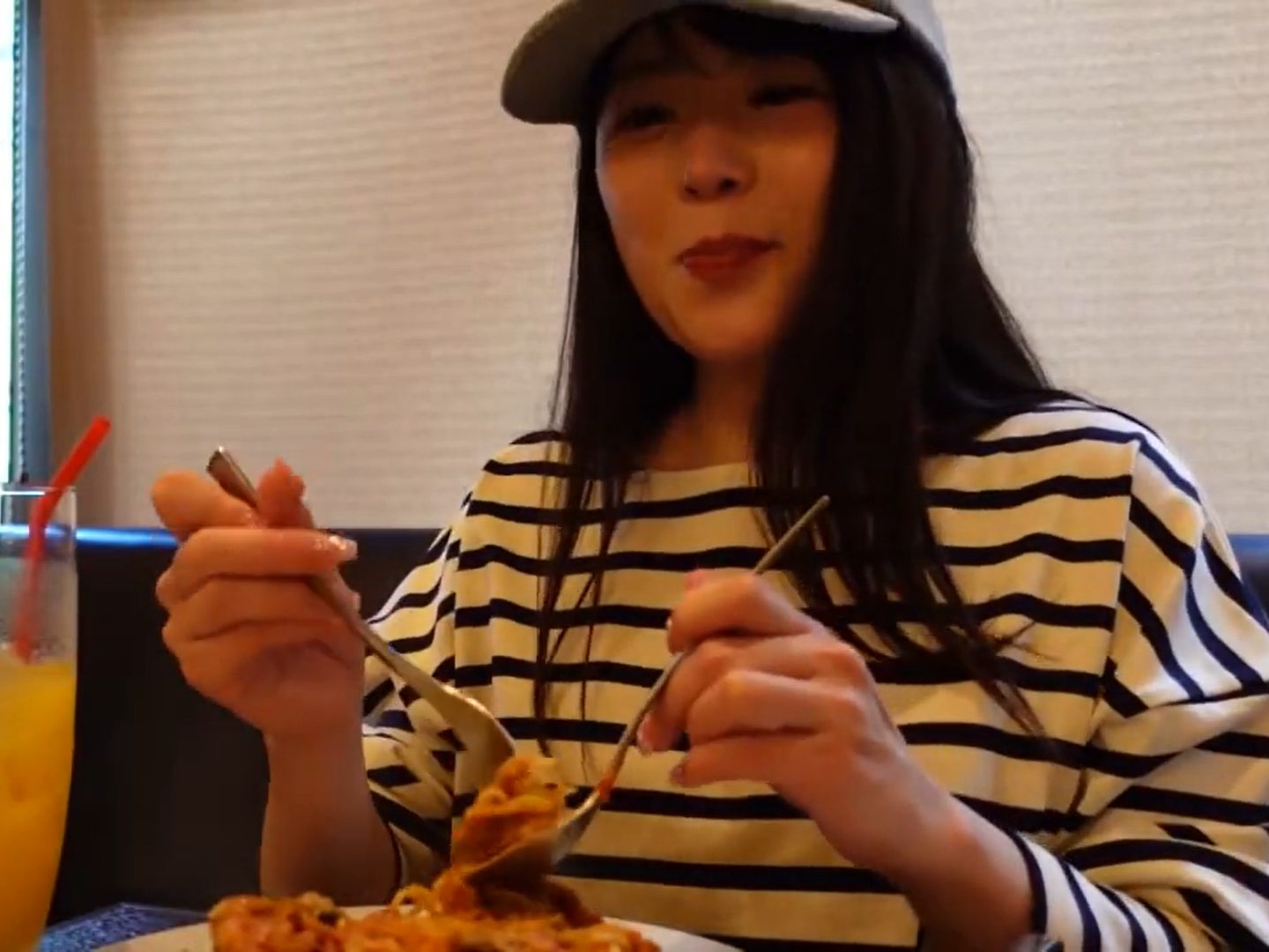 【素人JD×ガチハメ】黒髪ロングの清楚系シロウト女子大生がパイパンマンコを広げておチンポ懇願！