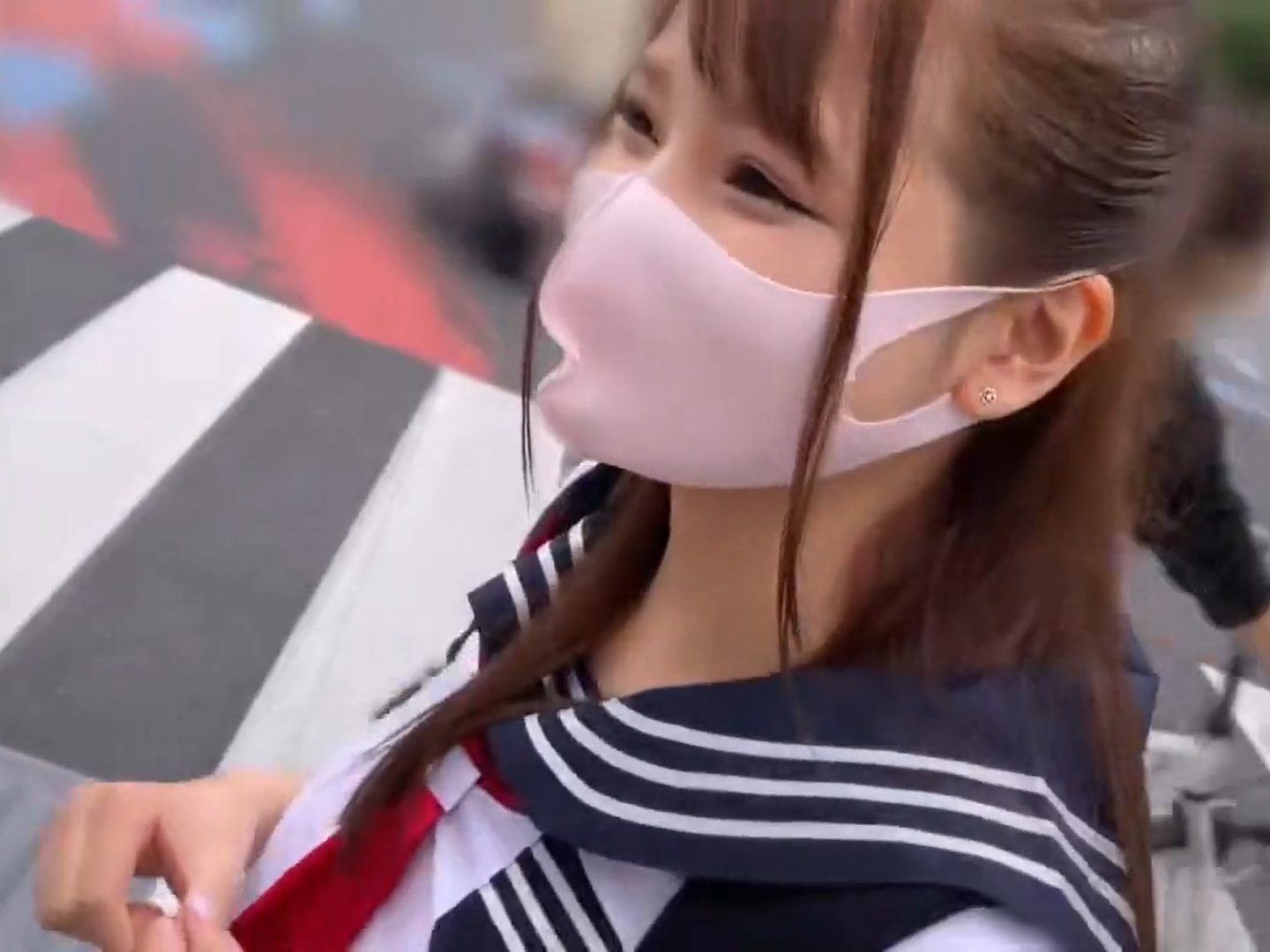 【制服美女×素人ハメ】絶品ボディのお姉さんが淫らな巨乳を揺らして濃厚フェラでおチンポ堪能！