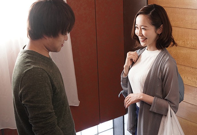 【幼馴染×人妻】過去の友人とつながる不倫妻！絶品熟女の名器オマンコでおチンポを撫でまわし堪能しちゃう！