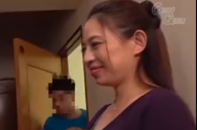 【織田真子】新しいお母さんのエロボディに勃起不可避ww生チ◯ポ即挿入で逝かせてもらいますww