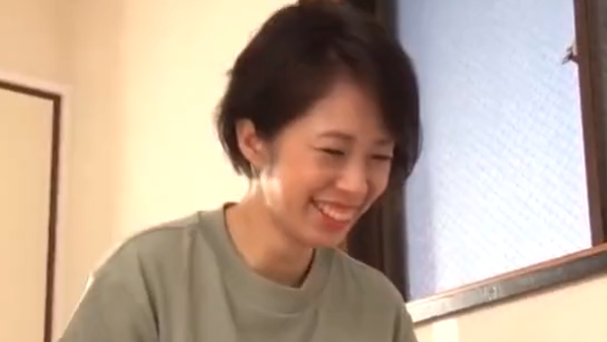 【美熟女×背徳奉仕】口先で誘う余裕の笑み！『我慢できない♡』背後から受け止めて深く堕ちるｗ