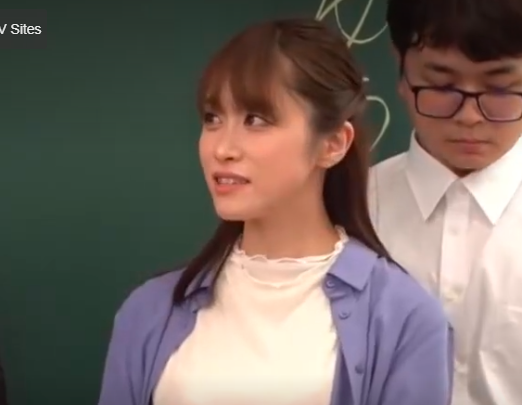 【美人教師×乳首責め】男性に観られながら全身をいかされる美女が喘ぎ声漏らしてイク！