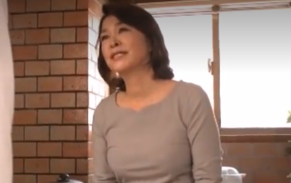 【淫乱おばあちゃん×激イキ】年を取ってもおちんぽ大好き熟女が濃厚フェラで堪能しちゃう！