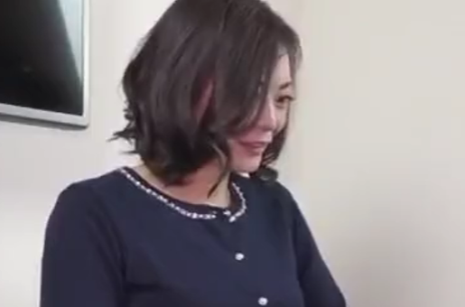 【素人奥さん×電マ責め】照れ笑いのまま距離が縮まる！『恥ずかしい♡』高まる熱に身を任せる結末ｗ