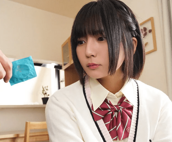 【乃木蛍】巨乳JK幼馴染とゴムありセックス…のはずがゴム破裂で突然の生チ◯ポ挿入へww快楽に喘ぎが止まらない美女様ww