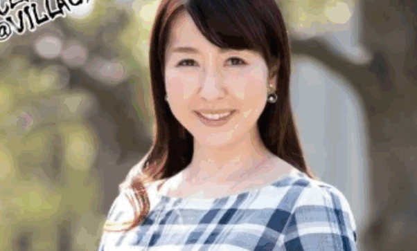 【月原和奈】40歳美人人妻がカメラの前で初全裸ww恥ずかしがりつつもおマ◯コ見せつけちゃう羞恥プレイww