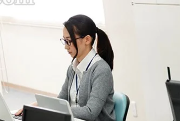 ”本物の快楽”を知らない地味OLを徹底的に調教した結果wwエロ汁垂らしながら喘いじゃうドエロお姉さんへ大変貌ww