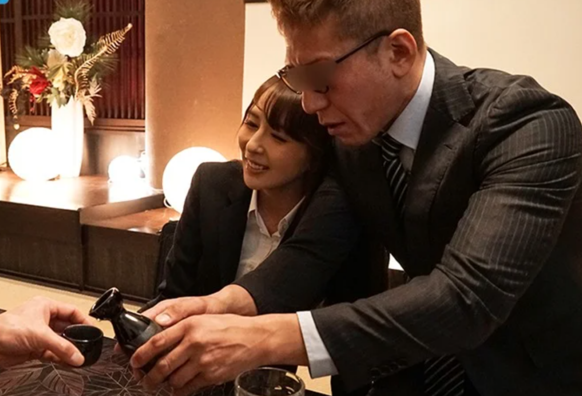 憧れの神級美人上司とまさかの相部屋wwエッチチャンスを逃さずまんまと上司のメス姿を暴く絶倫部下ww