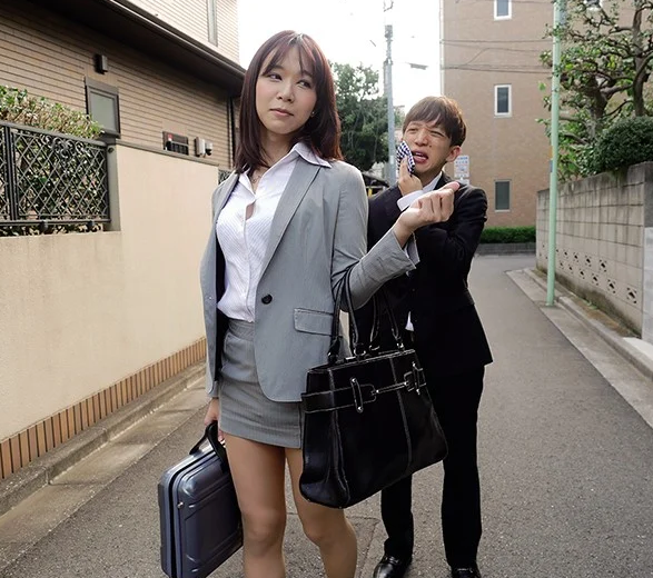 【アナルハメ×ニューハーフ美女】竿持ち美女が濃厚フェラでご奉仕したおチンポをケツ穴にぶち込まれ！